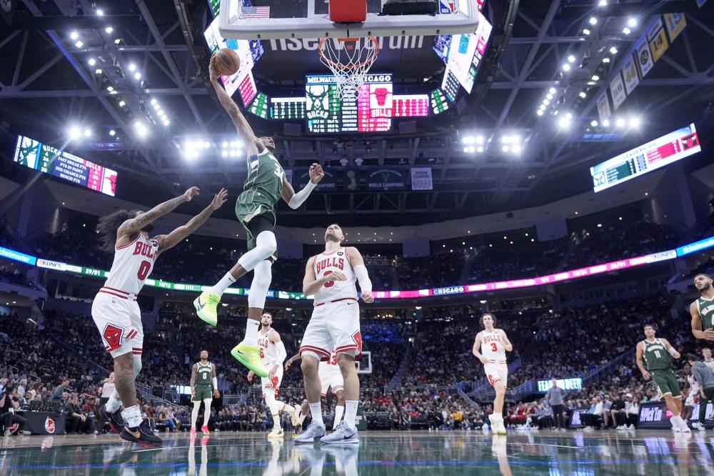 多米尼克 多米尼克